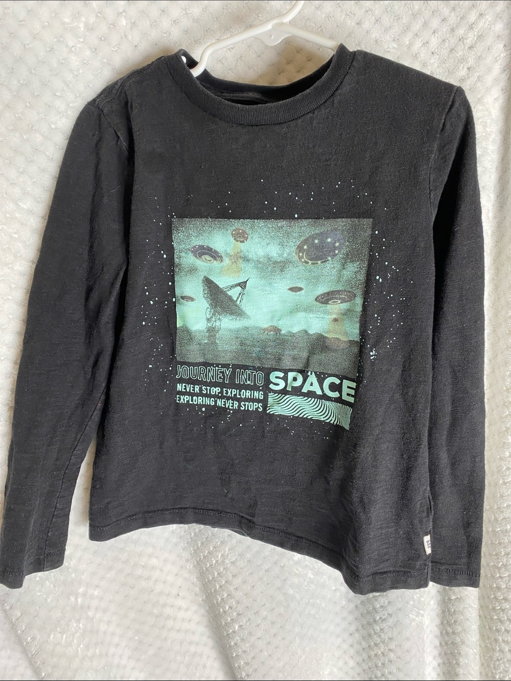 GAP Black Long Sleeve Tee with Mint Space Graphic